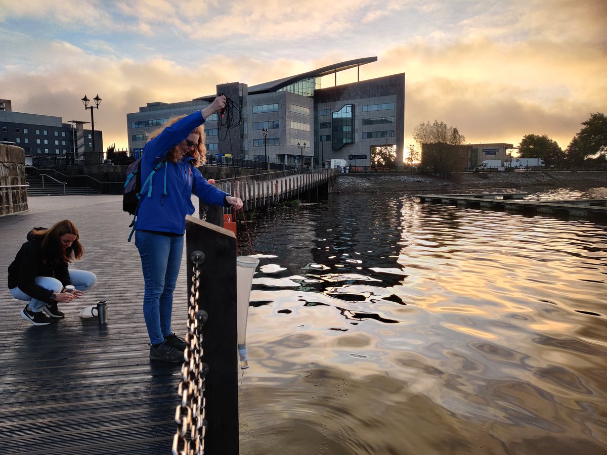 e_garciamartin's tweet image. Good morning #Cardiff! Collecting our #plankton sample for our @NERC’s #ExploreOurPlanet #Archwiliwcheinplaned event. Which tiny organisms live in Cardiff Bay? We will find out in a couple of hours :)