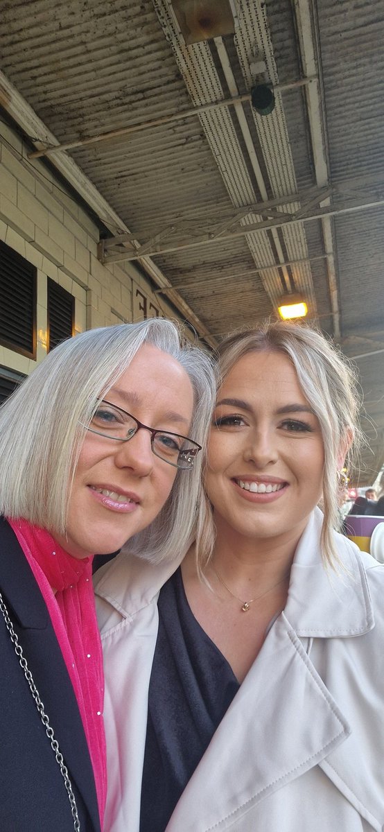 Sian Jones (@sianjones1000) on Twitter photo On our way to London for RCM Awards to watch this gorgeous girl win!!! <a href="/NurseGregDix/">Gregory Padmore-Dix</a> <a href="/CTMRcm/">CwmTafMorgannwg RCM Branch</a> <a href="/SuzanneHardacr1/">Suzie Hardacre π΄σ §σ ’σ ·σ ¬σ ³σ Ώ</a> <a href="/SuperMidwifery/">Clinical Supervision for Midwives (Wales)</a> On our way to London for RCM Awards to watch this gorgeous girl win!!! <a href="/NurseGregDix/">Gregory Padmore-Dix</a> <a href="/CTMRcm/">CwmTafMorgannwg RCM Branch</a> <a href="/SuzanneHardacr1/">Suzie Hardacre π΄σ §σ ’σ ·σ ¬σ ³σ Ώ</a> <a href="/SuperMidwifery/">Clinical Supervision for Midwives (Wales)</a>