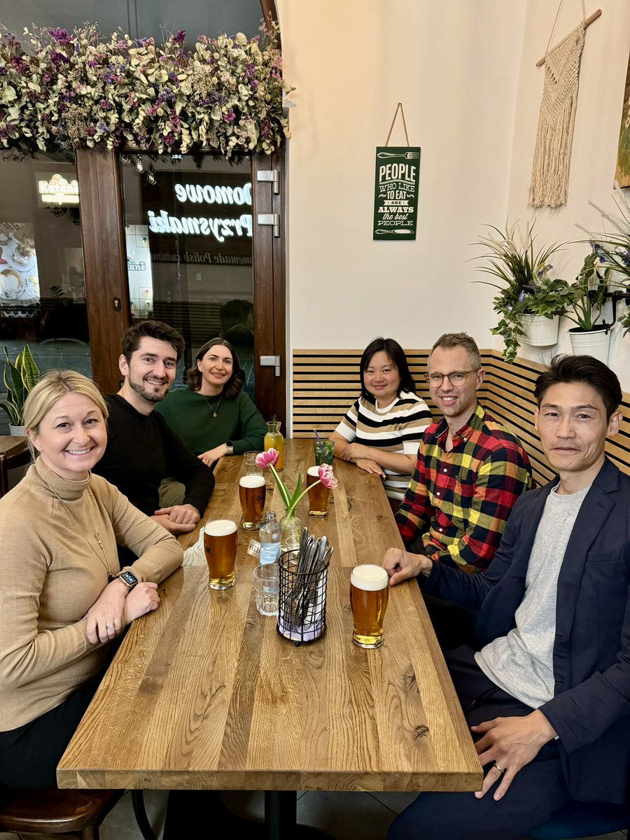 CGlideHurst's tweet image. Thrilled to be in beautiful Krakow, Poland for @ESTRO_RT Workshop as faculty on gantry-less radiation therapy! Had some traditional Polish fare with other faculty last night and lots of shop talk. Excited for 2 days of immersive imagineering in this space!