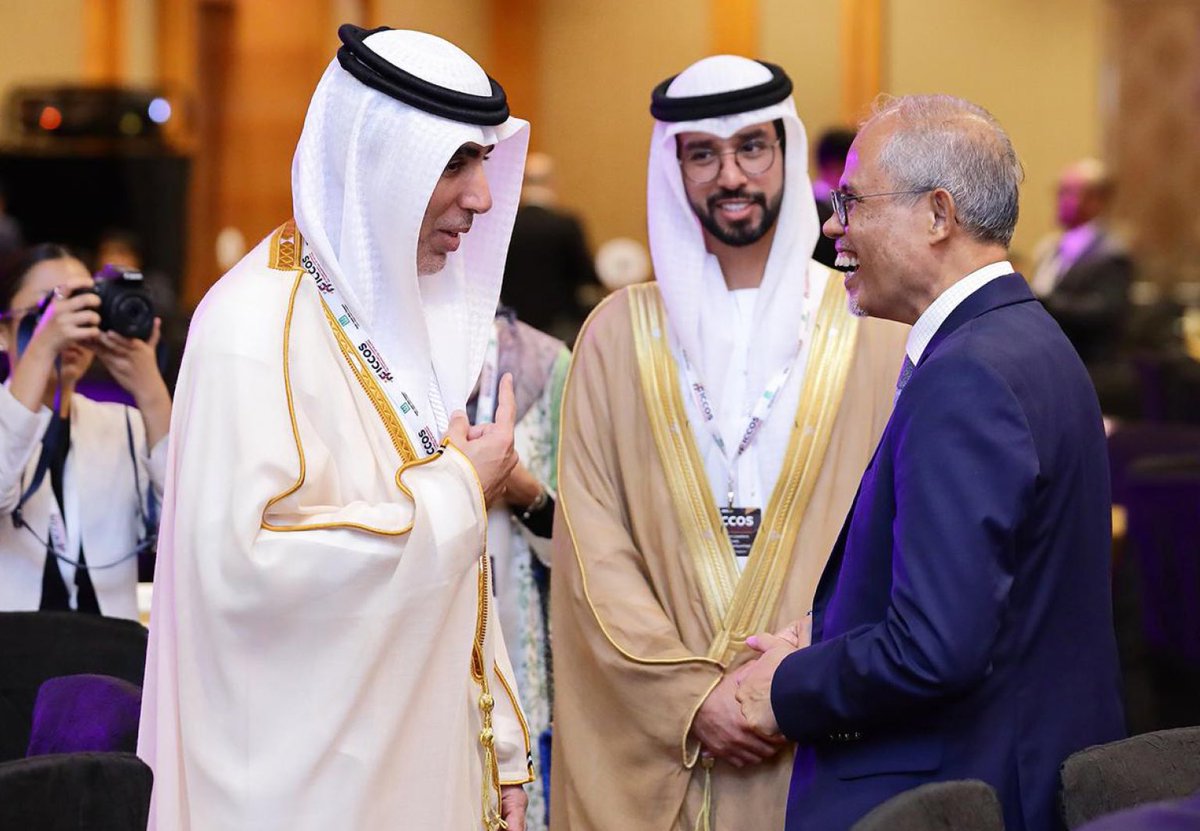 AwqafUAE's tweet photo. «الشؤون الإسلامية والأوقاف والزكاة» تشارك في مؤتمر "مجتمعات النجاح"ICCOS بسنغافورة.
.
.
#أوقاف_الإمارات
#awqafuae
#الامارات
#سنغافورة
#علوم_الهيئة
#ICCOS
#مؤتمر_مجمعات_النجاح https://t.co/fXQoGvBAQs