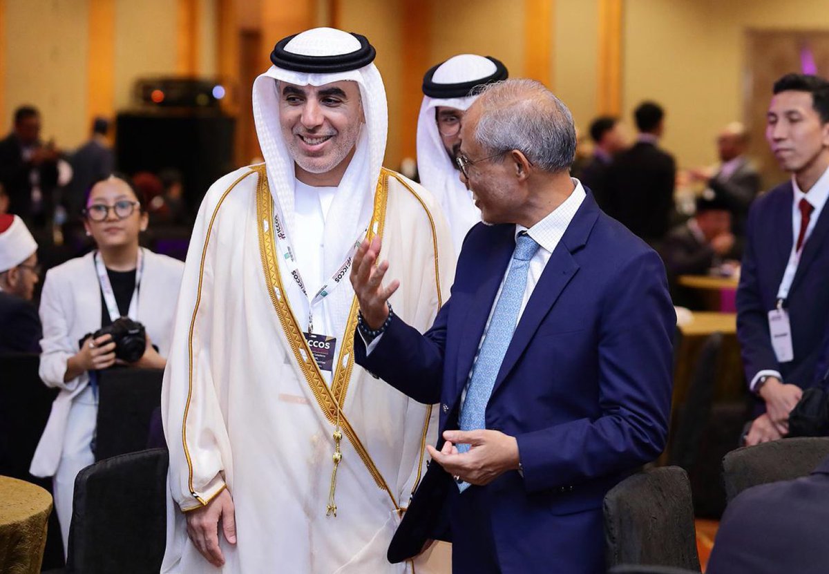 AwqafUAE's tweet photo. «الشؤون الإسلامية والأوقاف والزكاة» تشارك في مؤتمر "مجتمعات النجاح"ICCOS بسنغافورة.
.
.
#أوقاف_الإمارات
#awqafuae
#الامارات
#سنغافورة
#علوم_الهيئة
#ICCOS
#مؤتمر_مجمعات_النجاح https://t.co/fXQoGvBAQs