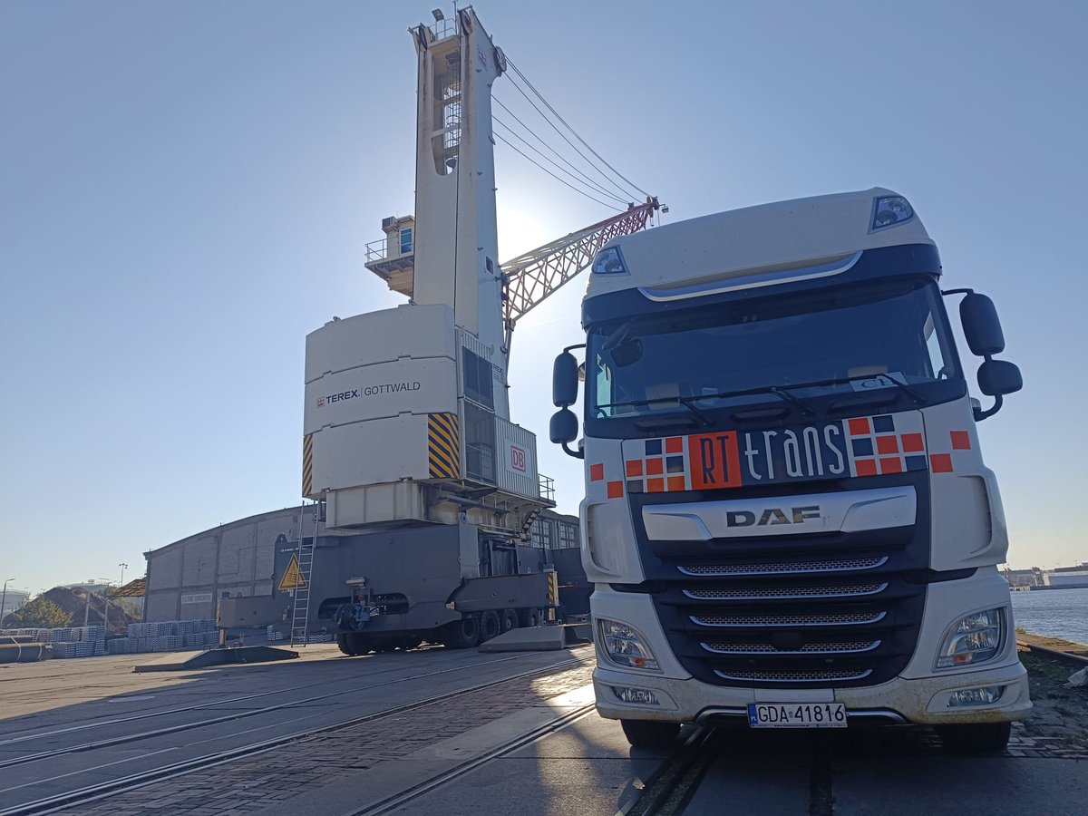 TSL_RTTRANS's tweet photo. No jak to gdzie !? W Szczecinie, wiadomo!
#weTRANSPORTers #RTTRANS🚛 https://t.co/R2tgrg4Mzf