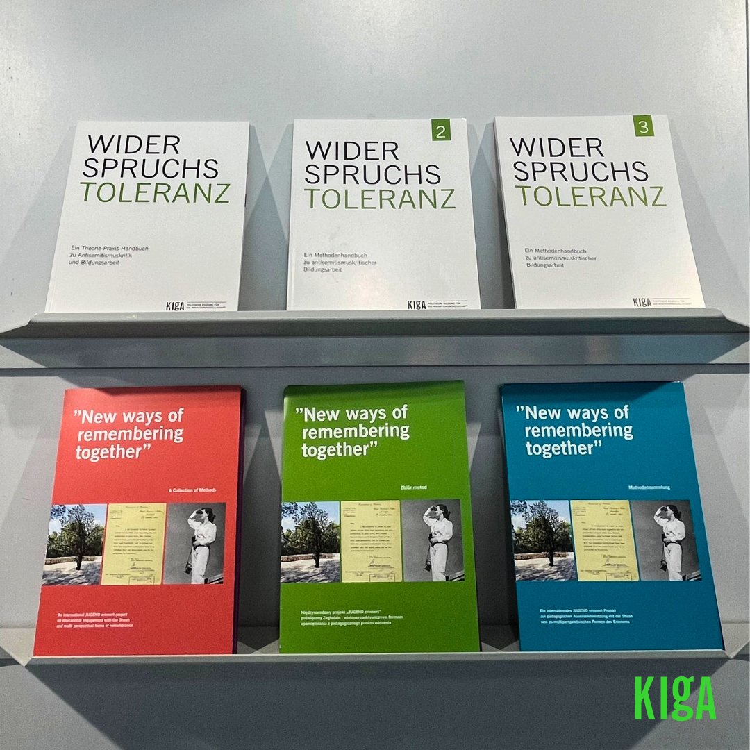 KIgA_eV's tweet photo. Wir sind mit vollen Koffern zur Buchmesse gekommen und haben einiges für euch mitgebracht! Besucht uns in Halle 3.1, Stand B60, und entdeckt unsere Highlights.
Wir freuen uns auf euch! ✨

#fbm24 #FrankfurterBuchmesse https://t.co/INOV3UMHcr