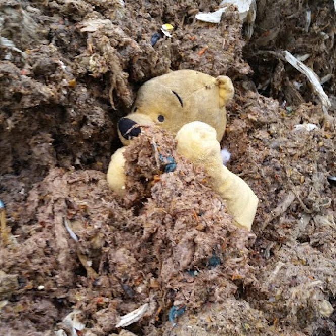 Winne the Poo-h 🍯 💩 

This formerly yellow bear was found down one of our manholes. 

Accidents happen and we find lots of weird and wonderful things down our sewers every day. 

But the biggest cause of problems? Wet wipes. So please, be a binner, not a blocker.
