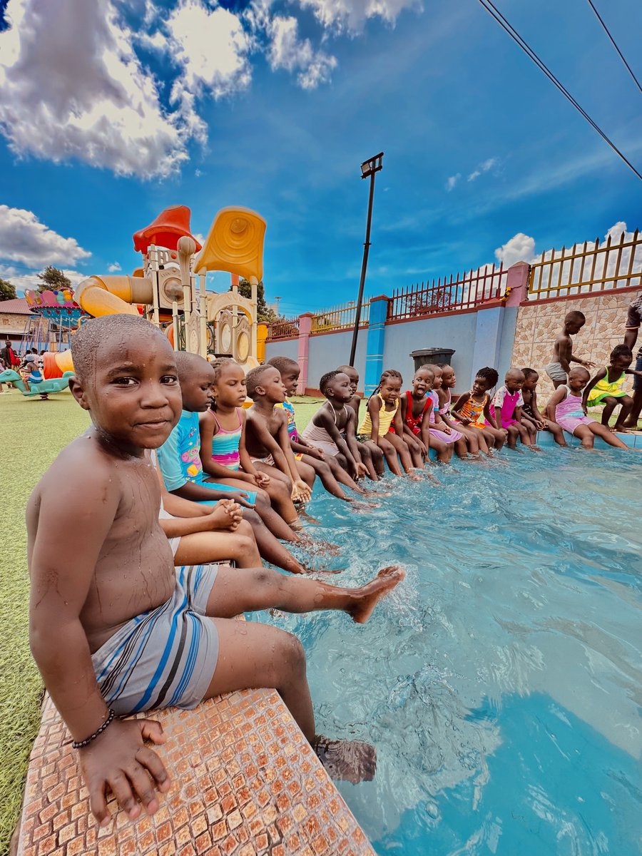Twins_KidsUG's tweet photo. Swimming is sensational for your kids. Let us make your kids pros at swimming. #swimming #kidspark #kidsparadise https://t.co/sFgIMChIvK