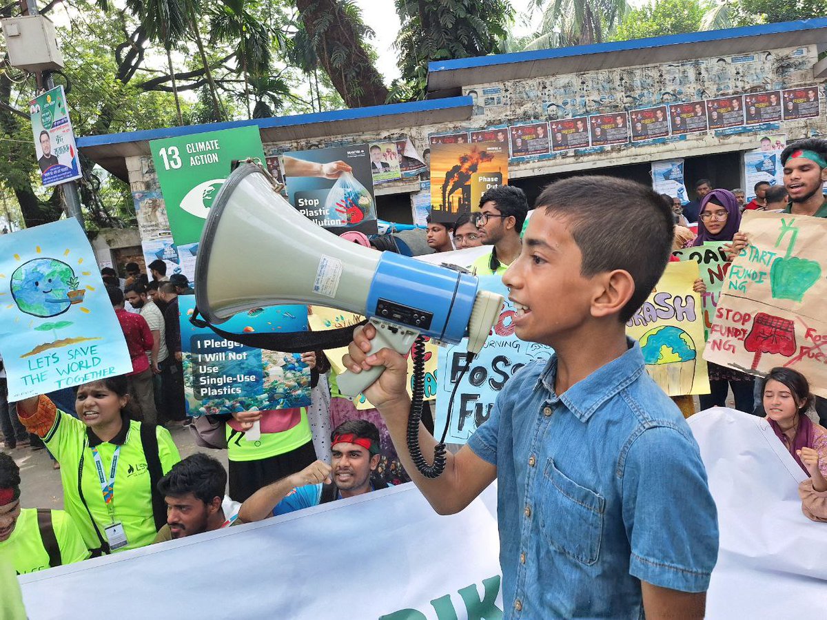 LETS SAVE THE WORLD TOGETHFR!

<a href="/GretaThunberg/">Greta Thunberg</a> <a href="/FFF_Bangladesh/">Fridays For Future - Bangladesh</a> 
#ClimateAction #Climateactionnow 
#ClimateCrisisAction 
#Climatejustice