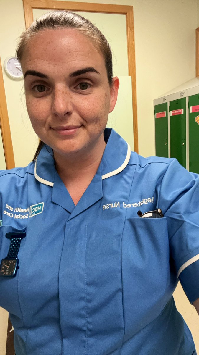 vickig1802's tweet photo. First week as a Registered Nurse completed 🤩

So grateful to @QUBSONM for everything and helping me fulfil my dream of being a nurse at 36 🥰

I love being an Intensive Care nurse…excited for the future!

#NQN #qubgraduate #maturestudent #intensivecare #nevertoooldtodream https://t.co/7E9r2acCge