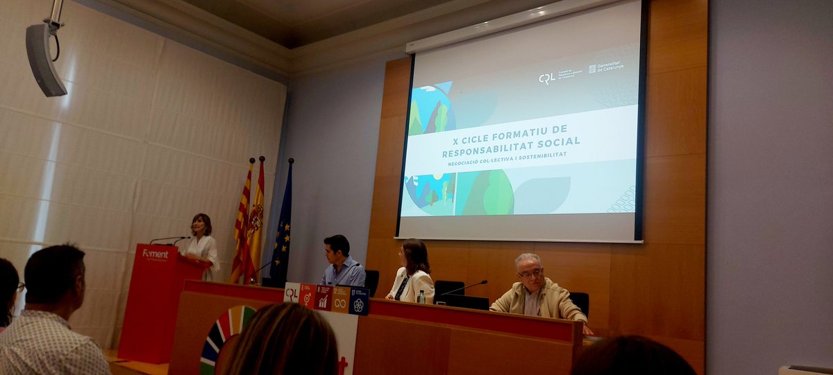mariamanso6's tweet photo. @ccoocatalunya i @PauiSolidaritat en la sessió de Negociació Col.lectiva Responsabilitat Social i Sostenibilitat del,  X Cicle Formatiu de Responsabilitat Social, del @CRL_cat https://t.co/4RyUcgc0Eo