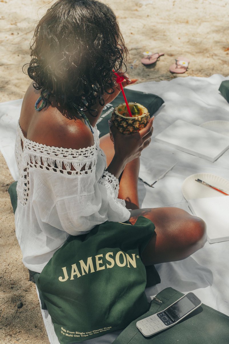 Brushify_Tz's tweet photo. “Ladies and gentleman, the weekend”

#MustBeJameson #Brushify https://t.co/LMA7k1FTIo
