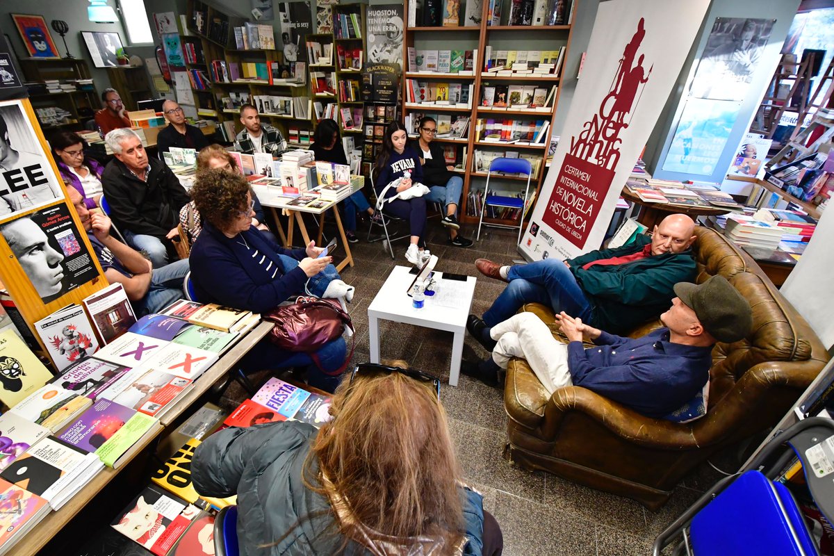 Ayer en el <a href="/CINHDe/">CINH Ciudad de Úbeda</a> <a href="/JAC_alejandre/">Julio Alejandre</a> presentó  su última novela de “La armada de Dios”cuya trama nos traslada a 1585. Concretamente  a la guerra abierta entre Inglaterra y España y a un hecho del que se ha escrito mucho “La armada invencible” de Felipe II. <a href="/EdicionesPamies/">Ediciones Pàmies</a>