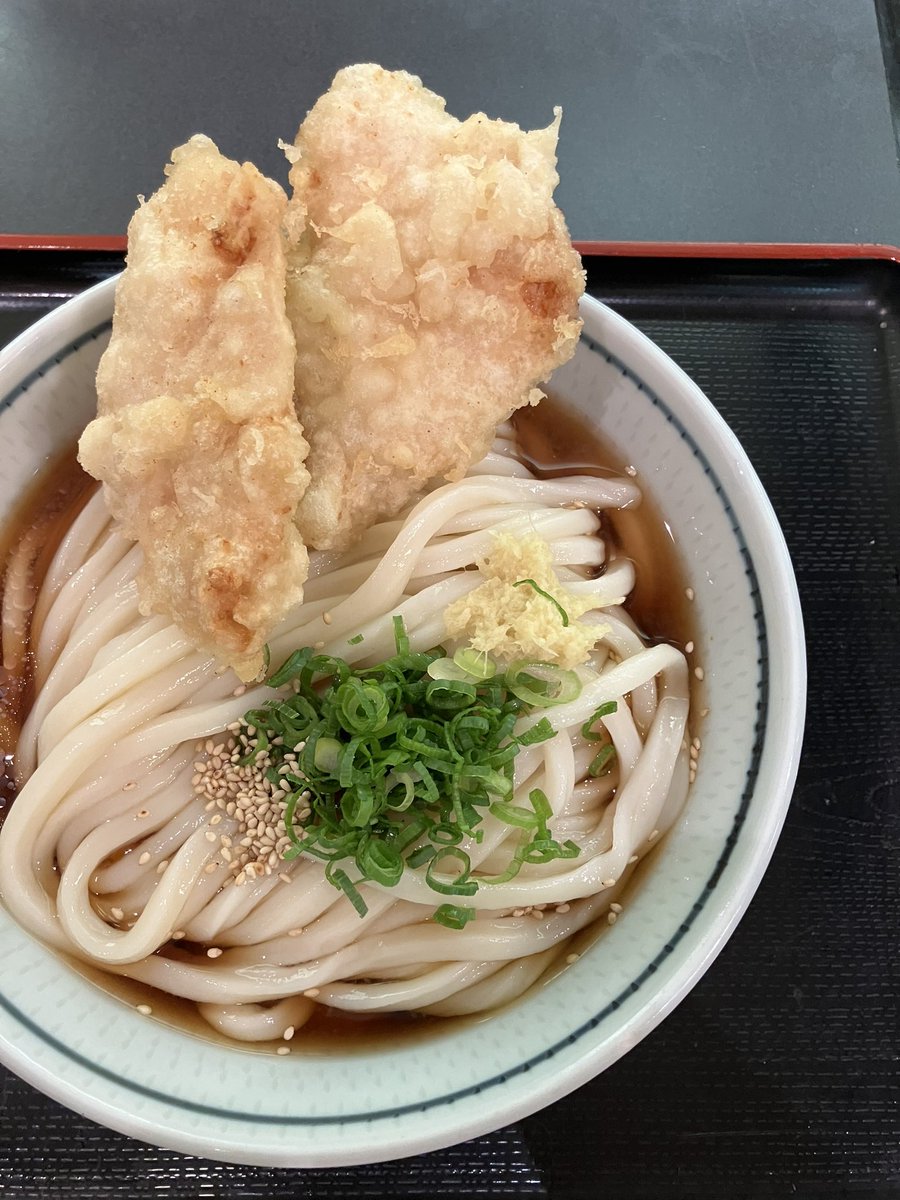 kakiryu6241's tweet photo. 香川のうどん屋には基本おでんがあります https://t.co/8cWoRf0Miu