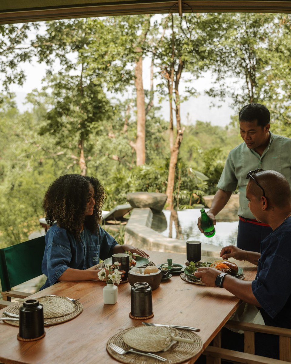 FSThailand's tweet image. The art of unwinding meets pure indulgence. Experience the majestic stillness of the bamboo jungles as you savour the flavours of the #goldentriangle on a two-night gastronomic adventure through the link in the bio. #fstentedcamp  #fstasteofwonder bit.ly/fschr_culinary…