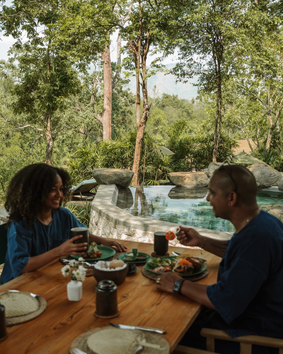 FSThailand's tweet image. The art of unwinding meets pure indulgence. Experience the majestic stillness of the bamboo jungles as you savour the flavours of the #goldentriangle on a two-night gastronomic adventure through the link in the bio. #fstentedcamp  #fstasteofwonder bit.ly/fschr_culinary…