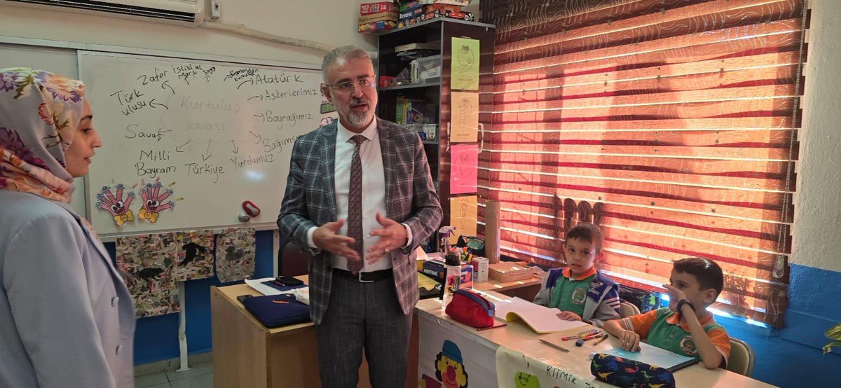 Okul Ziyareti🏫

Bigep projesi kapsamında şube müdürümüz Sayın Ahmet YALÇIN, Pınar İlkokuluna yapmış olduğu 
ziyaretinde öğretmen ve öğrencilerle bir araya geldi.<a href="/ahmetyalcin2005/">Ahmet Yalçin</a> <a href="/ASultanoglu63/">Asım SULTANOĞLU</a> <a href="/sanliurfammem63/">Şanlıurfa İl Milli Eğitim Müdürlüğü</a>