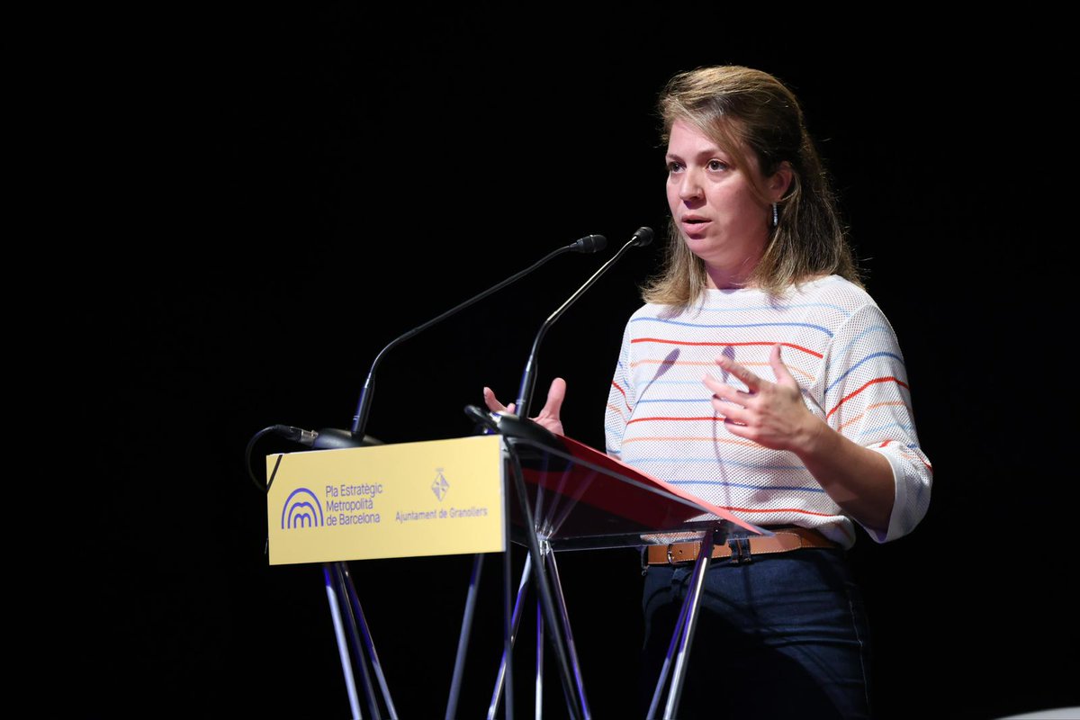 🗣️Torn de <a href="/janetsanz/">Janet Sanz 🍉</a> que destaca la importància d'apostar per una cultura metropolitana que situï els drets culturals com a horitzó polític i estratègia territorial

🎨Drets culturals des d'una perspectiva ambiciosa: accés + participació en 1a persona i sense discriminació