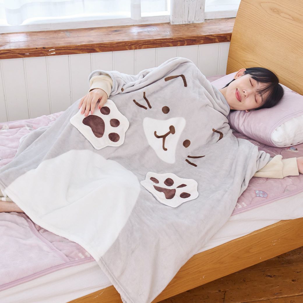 📢 販売スタート！ 昨年大人気の着るにゃんケットが 今年はポケット