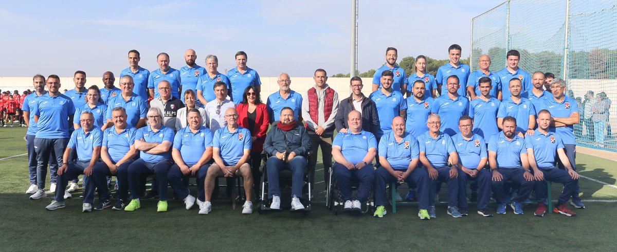 El pasado domingo se llevó a cabo la presentación de la <a href="/efblaroda/">EFB La Roda</a> para la temporada 24/25.

Os dejamos el link para ver las fotografías del domingo: flic.kr/s/aHBqjBMV59