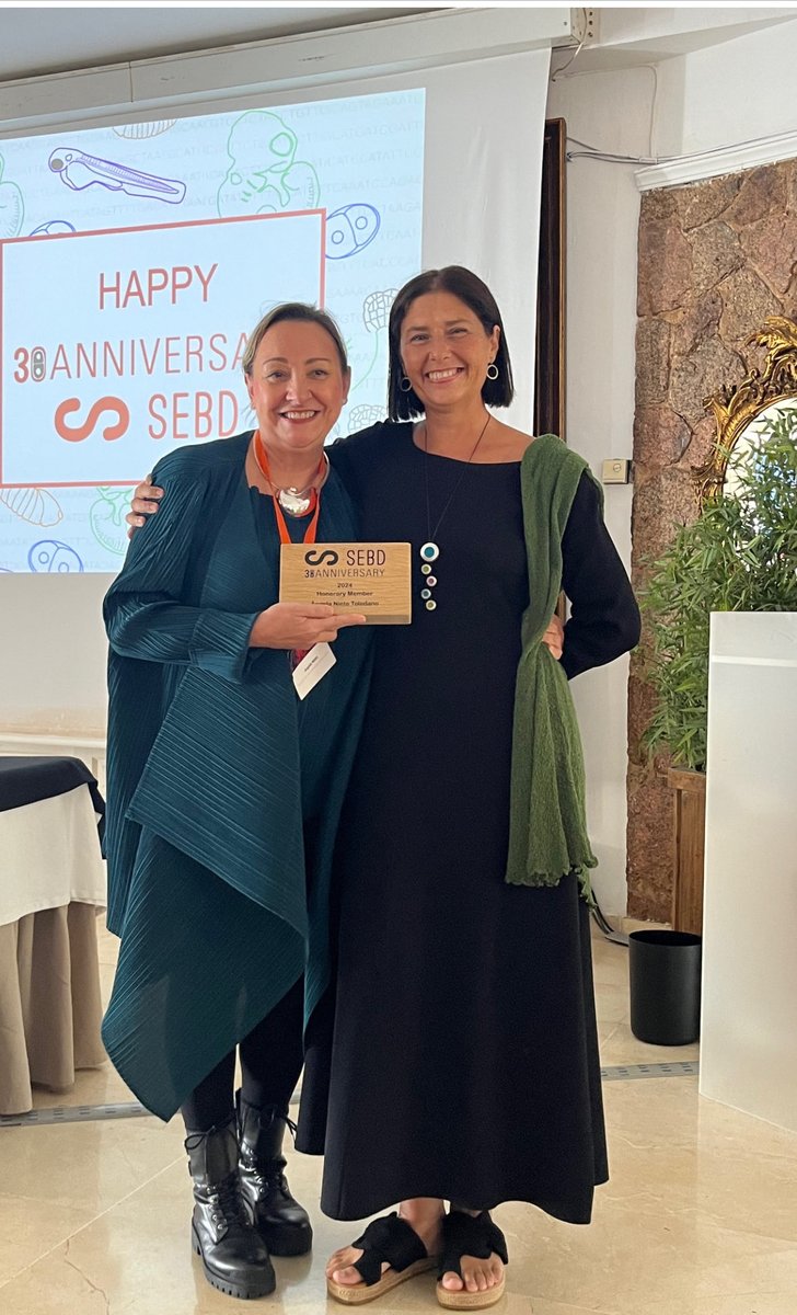Angela Nieto (@nietoangela) on Twitter photo Very honored to receive the honorary <a href="/SEBiolDev/">SEBD</a> membership in the 30 anniversary of the society. Thanks to current president <a href="/LabEHerrera/">Lab E. Herrera</a> the SEBD committee and to the whole Dev Bio community
<a href="/NeuroAlc/">Instituto de Neurociencias UMH-CSIC</a> <a href="/IntSocDevBiol/">International Society of Developmental Biology</a> <a href="/RACiencias/">RACiencias</a> <a href="/CancerCSIC/">Conexión Cáncer CSIC</a> <a href="/CSIC/">CSIC</a> Very honored to receive the honorary <a href="/SEBiolDev/">SEBD</a> membership in the 30 anniversary of the society. Thanks to current president <a href="/LabEHerrera/">Lab E. Herrera</a> the SEBD committee and to the whole Dev Bio community
<a href="/NeuroAlc/">Instituto de Neurociencias UMH-CSIC</a> <a href="/IntSocDevBiol/">International Society of Developmental Biology</a> <a href="/RACiencias/">RACiencias</a> <a href="/CancerCSIC/">Conexión Cáncer CSIC</a> <a href="/CSIC/">CSIC</a>