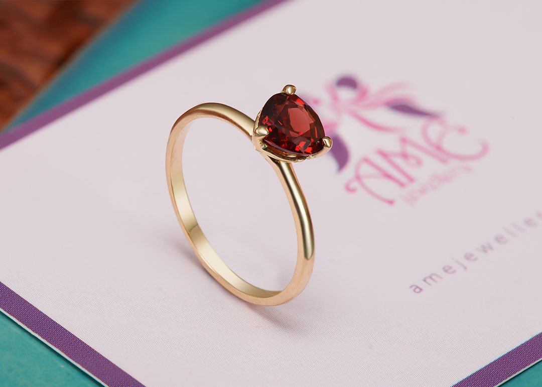 AMEJewellery's tweet photo. "Have you given yourself enough love?"
Owning a beautiful piece of jewelry like a heart-shaped red Garnet is one way to love yourself. It makes you look more attractive and confident and brings many positive meanings.
#redgarnet #jewelry #gift #amejewellery #january #gemstone https://t.co/NNB1Rnc7JC