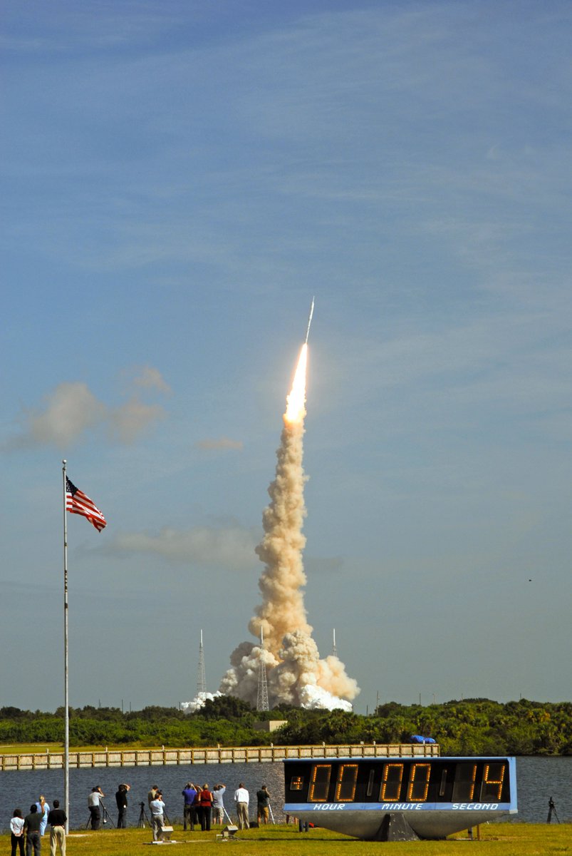 archives_space's tweet image. The sky is blue for launch ! 

wikiarchives.bsky.social