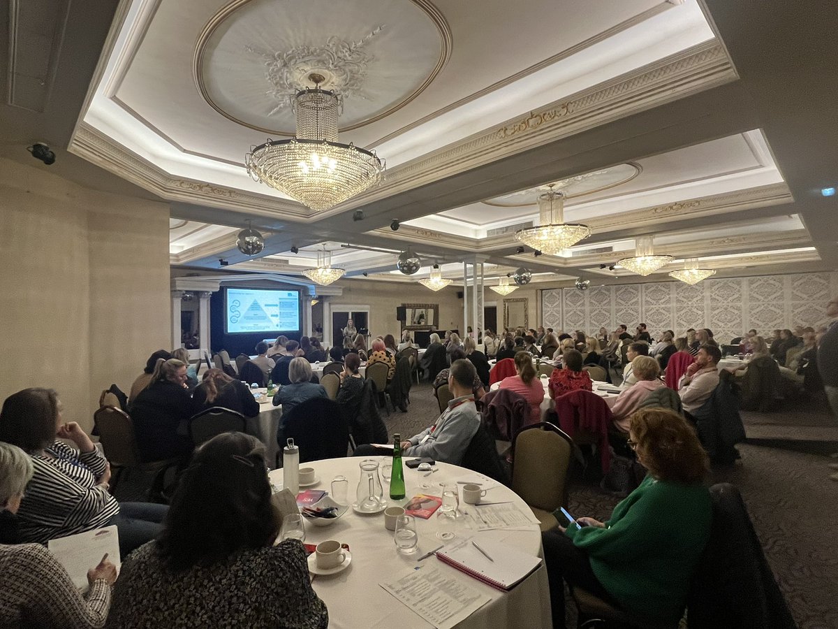 Privileged to be at the <a href="/NorthernCancer/">Northern Cancer Alliance</a>  “Cancer and the Menopause Study morning”.  Also happens to be #WorldMenopauseDay #worldmenopausedayforcancer <a href="/BreastCancerNow/">Breast Cancer Now</a> <a href="/STSFTrust/">South Tyneside and Sunderland NHS Foundation Trust</a>