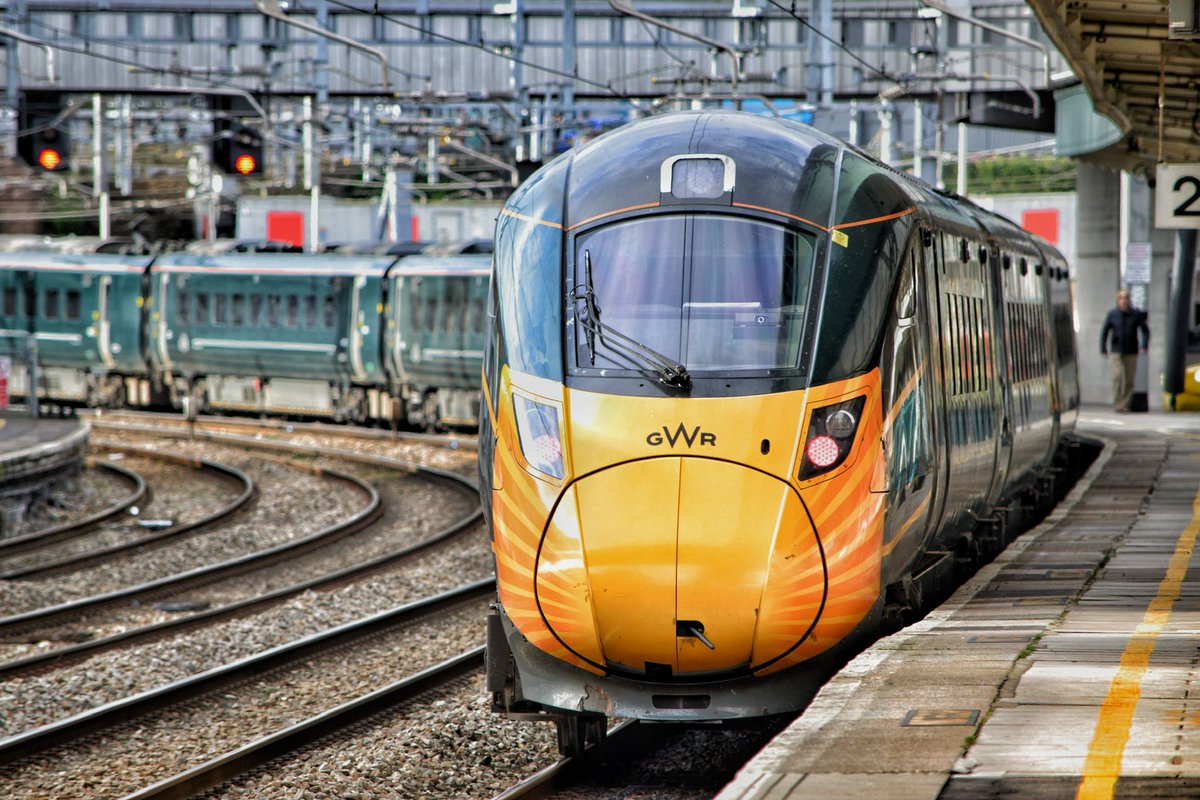 DWattsphotos's tweet photo. I miss the masked 800.
@GWRHelp
800321
train #trainspotter #trainspotting #trainstagram #trainsofinstagram #gwr #greatwestern #greatwesternrailway #class800 #class800gwr #uktrainspotting #uktrainimages #trainspotteruk #photography #photographer https://t.co/OfdiVw7bG7