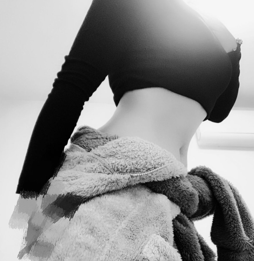 JiangSheng009's tweet photo. 其实吸吸肚子，腰还是有的吧。。。
（虽然我p了）
#四爱 #女s #sp https://t.co/VOZPPjwt1e
