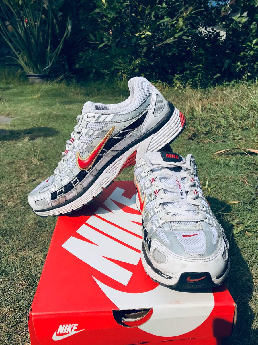 Isnatrisanto_'s tweet photo. Nike P 6000
White / Varsity Red
Blanc / Varsity Rouge
Size 41 (26cm)
Pemakaian baru 4x, minus belum di cuci.
Harga 1.700 https://t.co/s53f5zziuu