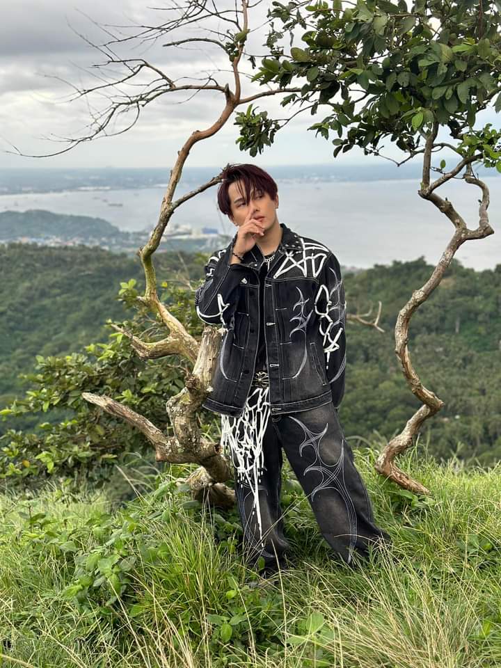 spyyyeah's tweet image. no context but... (⁠●⁠♡⁠∀⁠♡⁠)

@1stoneOfficial #1stOne
#1stOne_PaalamNa #1stOneDITO 
@1stoneofc_ace #1stOne_ACE