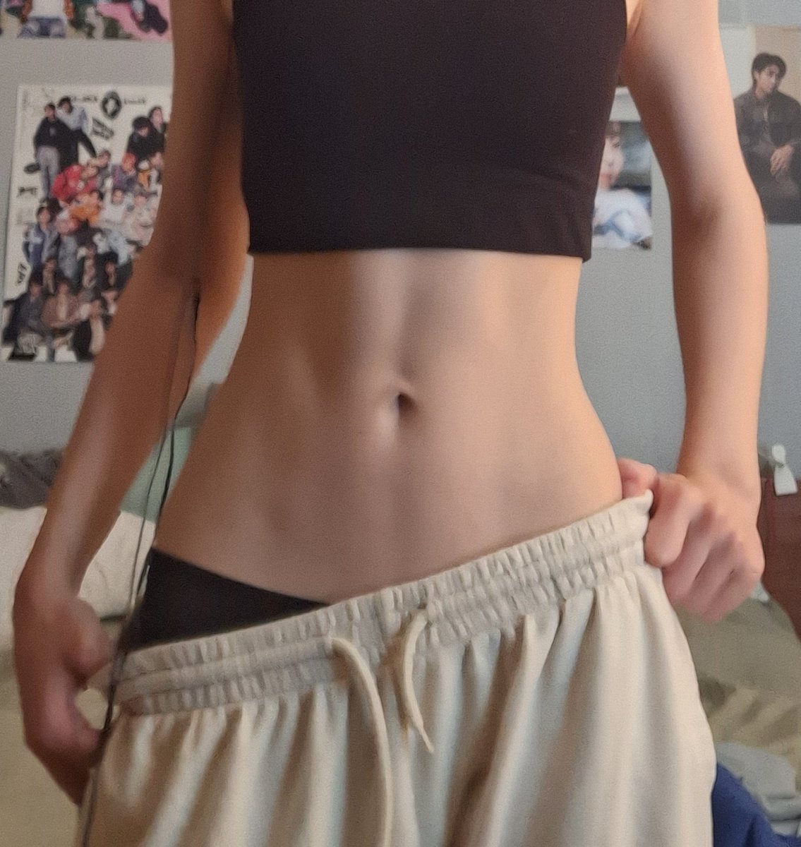 sanshinecaIs's tweet photo. I've eaten normally the last week but bc I was on vacation I was doing around 25 k steps a day so I actually lost 2 kgs.. https://t.co/4W5kw2e5I2