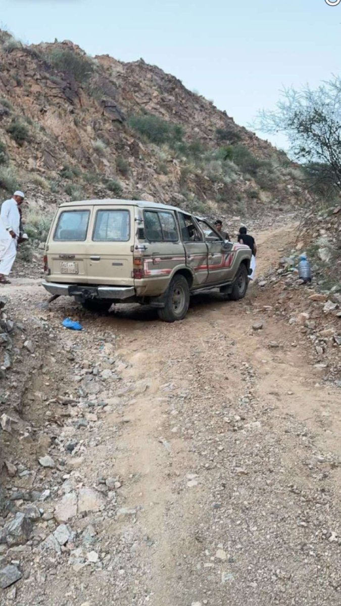 53vw_'s tweet photo. “نطالب وزارة النقل بالتدخل العاجل لصيانة عقبة السوري بعد حادث انقلاب سيارة بالأمس الذي أغلق الطريق وعطل حركة المارة. أرواح المواطنين غالية ولا مجال للتهاون.
#صيانة_عقبة_السوري #سلامة_المواطن_أولوية
@SalehAlJasser 
@SaudiTransport 
@MakkahAuthority 
@makkahregion https://t.co/QuogDv6RAz