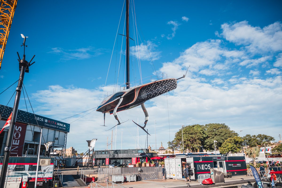 GB1Racing_'s tweet image. Crane in complete 🏗️ #AmericasCup