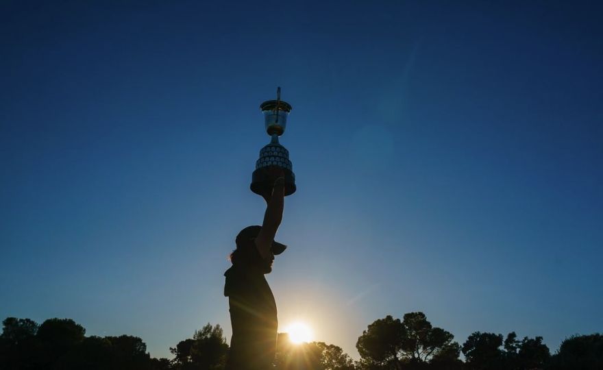 Onebox_es tweet media