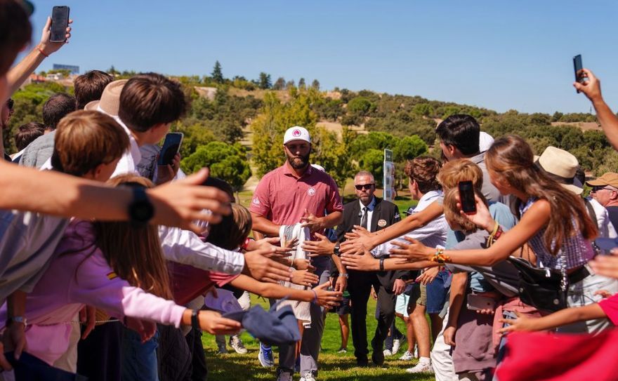 Onebox_es tweet media