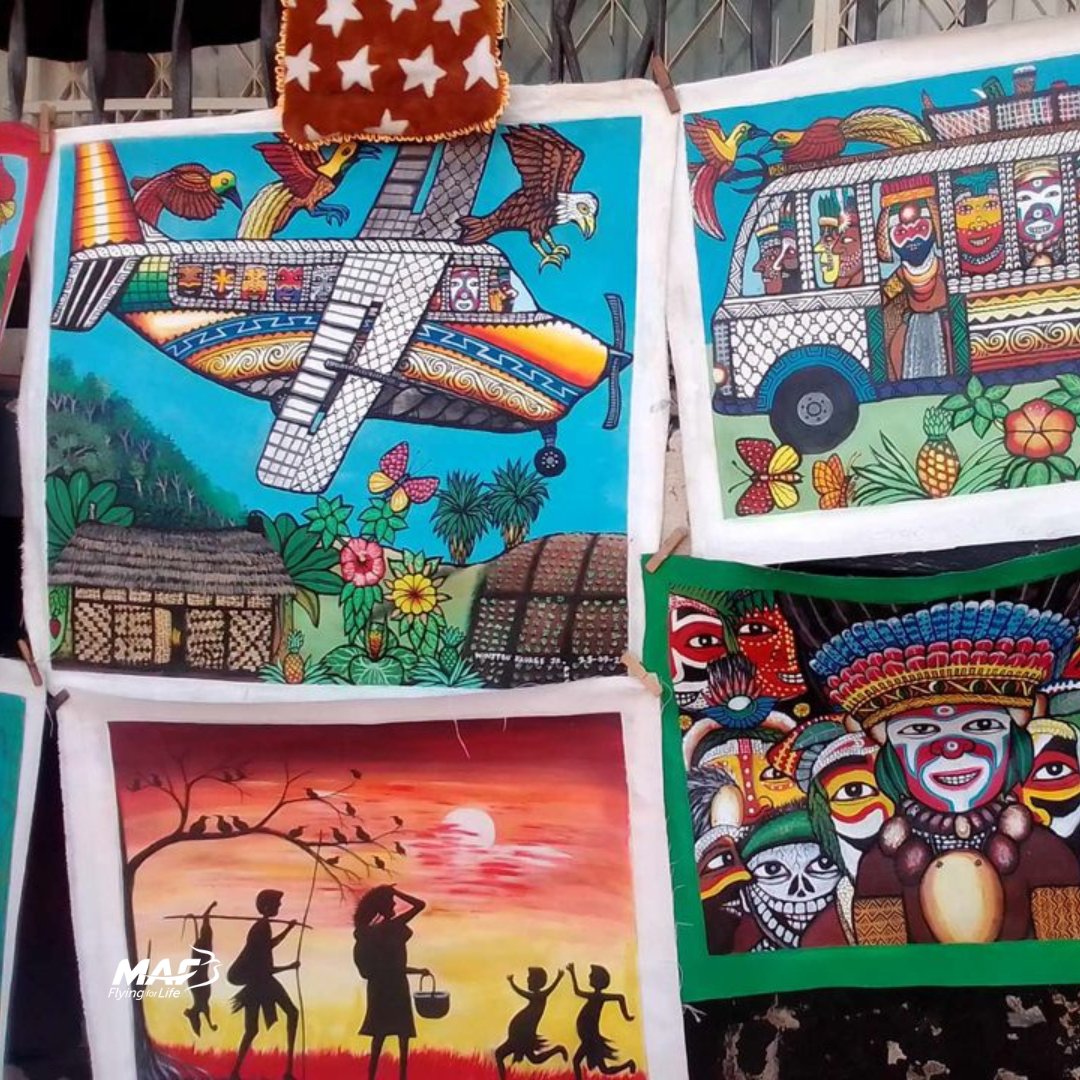 flying4life's tweet image. Local contemporary artist Winston Kauage Junior, from Papua New Guinea, creates paintings of MAF planes visiting his community in PNG.

We are very grateful to Winston for sharing his work with us.

📷 Winston Kauage Junior

#ContemporaryArt #MAFPlanes #MAF #Art #FunFriday