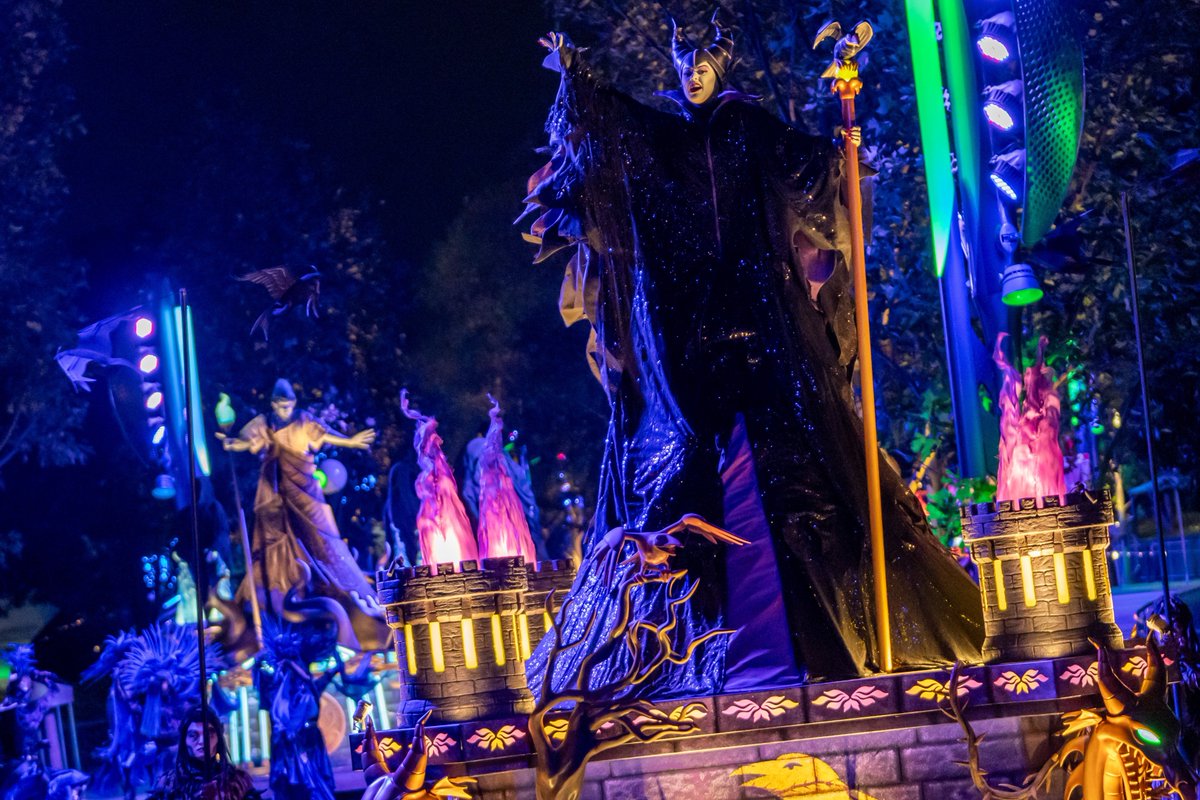 ハロウィーン限定「ドナルドのハロウィーン・トリート・カヴァルケード
