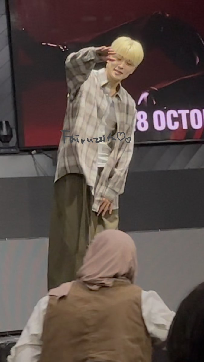 Patpat From Jaehyun 😭😭😭

#JAEHYUN #JaehyunJ #TheDndTh