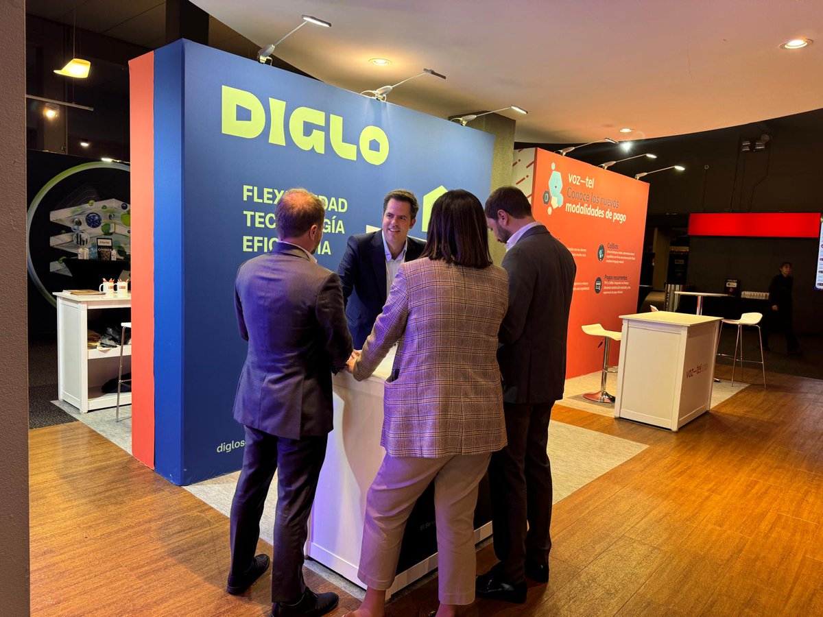 ¡Gran experiencia en la #CMSFinanceWeek en equipo para descubrir el futuro del crédito y la innovación en el sector financiero ! 🚀