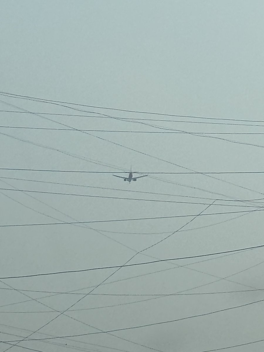 vallabh86's tweet image. Flying High…. #Dodging #Wires #Aviation