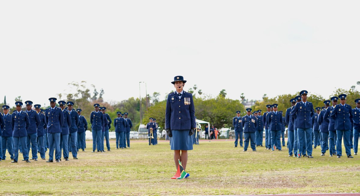 SAPoliceService's tweet photo. #sapsHQ [READ] Keynote address By Deputy National Commissioner: Crime Detection, Lt General Sibiya, at the 2024 #Project10K Passing Out Parade at SAPS Academy Oudtshoorn, Western Cape, 18 October 2024. #PassingOutParades #MoreBootsOnTheGround ME
https://t.co/2pAONs1hVb https://t.co/eJKfLJ3zCl