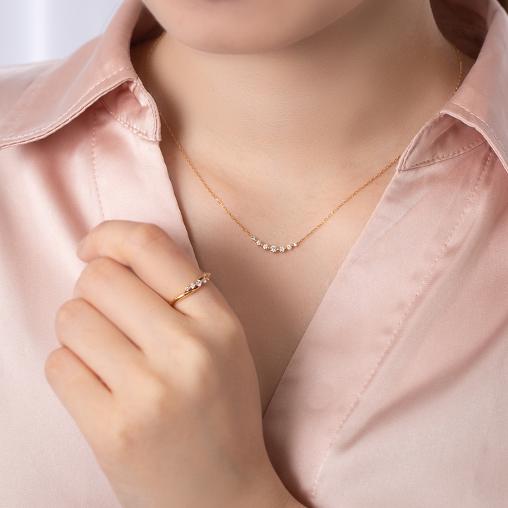 オレフィーチェネックレスエレナ