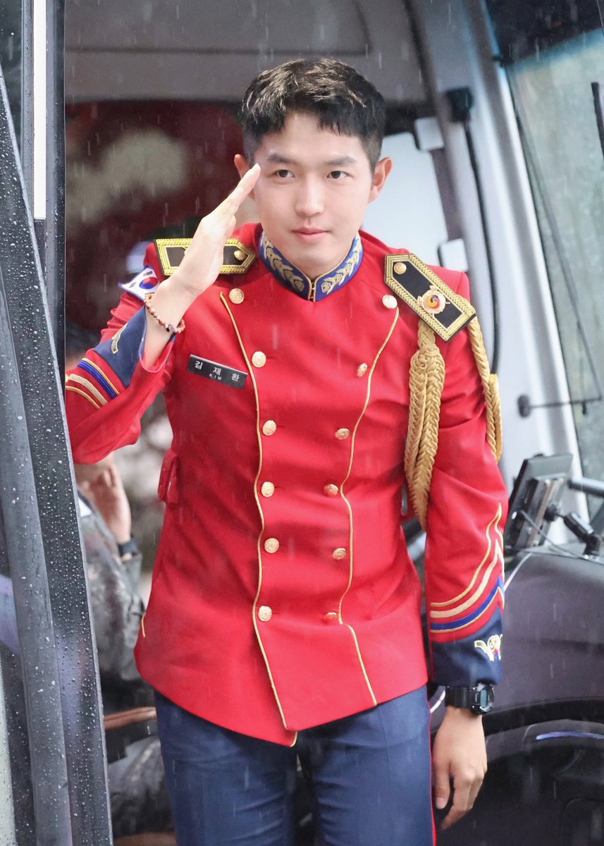 chpk98's tweet image. หล่อที่สุดเลยค้าบบ