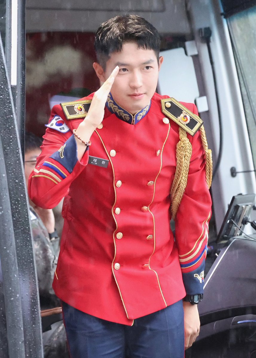 chpk98's tweet image. หล่อที่สุดเลยค้าบบ