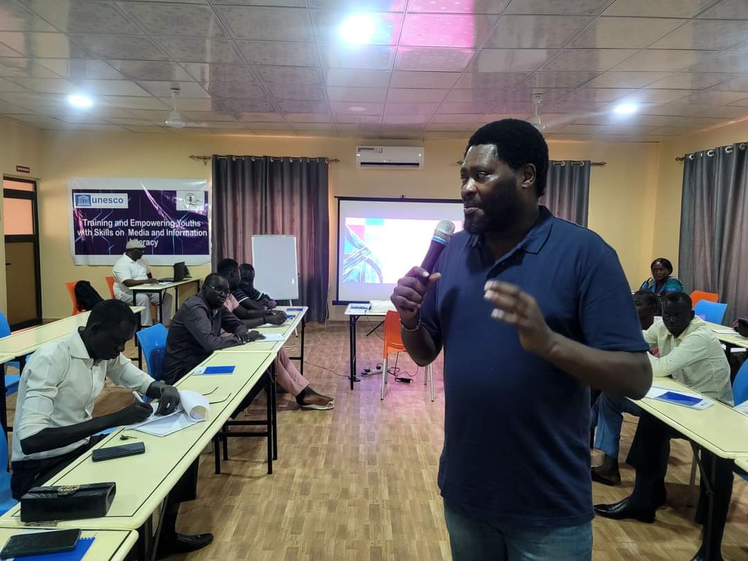 The second day of our Media and Information Literacy training, for youth groups, funded by UNESCO, has commenced in Rumbek-Lakes State. 
The training is aimed at empowering youths with skills in media and information literacy. 
<a href="/UnescoJuba/">UNESCO South Sudan</a>