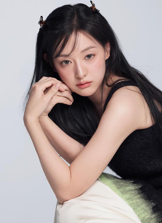 Happy 32nd birthday to the talented Kim Jiwon.