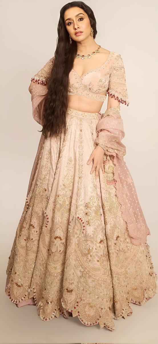 Actress_Club's tweet photo. 🎯 #ShraddhaKapoorThread 

#bollywood #actress #ShraddhaKapoor  new photos @ShraddhaKapoor https://t.co/302xf3qaNY