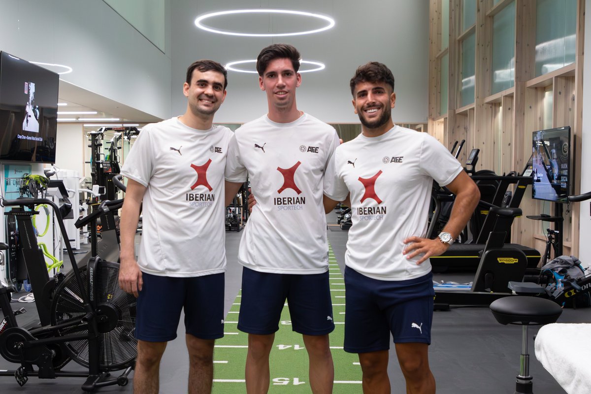 afefutbol's tweet photo. 🚀⚽️ El programa de rehabilitación intensiva ‘Hi-Tech’ de #AFEFútbol en la clínica @Olympia_GrupoQS ayuda cada semana a varios futbolistas a recuperarse de sus lesiones. 

💪🏻 @ATrapero4 @JuampaBarros10 @David__cachuli 

#AFESalud https://t.co/RmnVgJkR0W