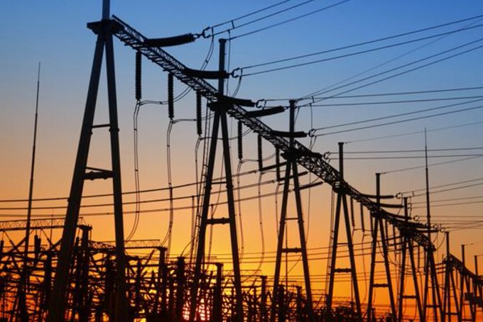 GulistanNewsTV's tweet photo. Two daily wagers of #PowerDevelopmentDepartment were #injured after they got in contact of live wire in Sanai area of #Surankote in #Poonch district on Friday. https://t.co/wep2PTSwIK