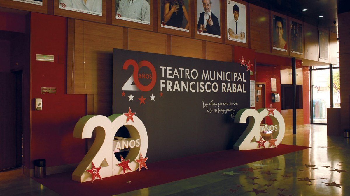 zigzagdigital's tweet photo. El teatro de Pinto, cerrado y sin fecha de reapertura https://t.co/GBnPgrGyu7 https://t.co/CHtJIQCT3z
