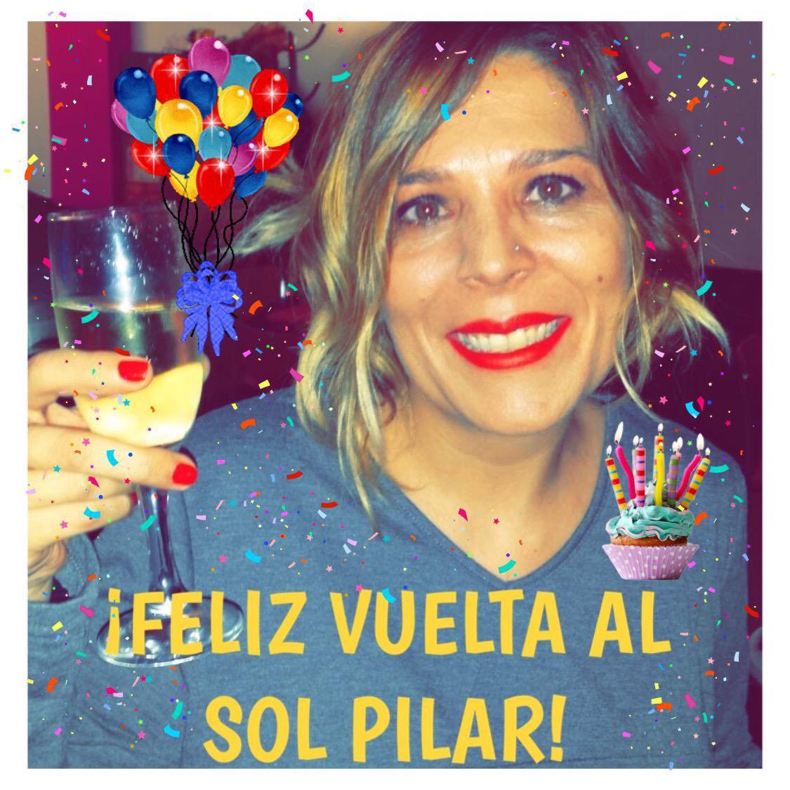 Rousse_maisa's tweet photo. @alejandrosanz estamos celebrando una vuelta más al sol de nuestra @pilardesoles ¿te unes? 🥳🥂

#SanzFelicitaASolPilar #TribuSolar 💛🖤 @solesdesanz @solesdesanzarg @solesdesanzperu https://t.co/tGw4Czpivu